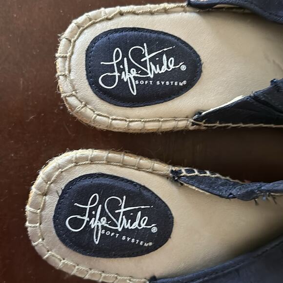 Life Stride | Bloom 3D Floral Navy Slides Size 11 - Picture 5 of 8